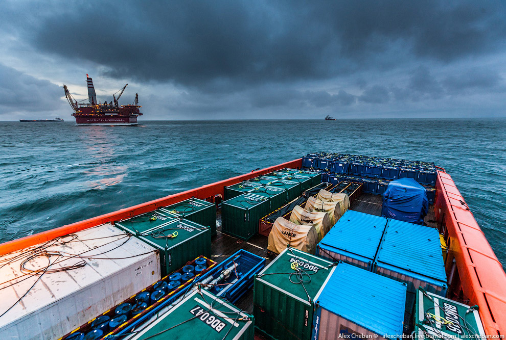 How extract oil in the Arctic on the Prirazlomnaya platform 22