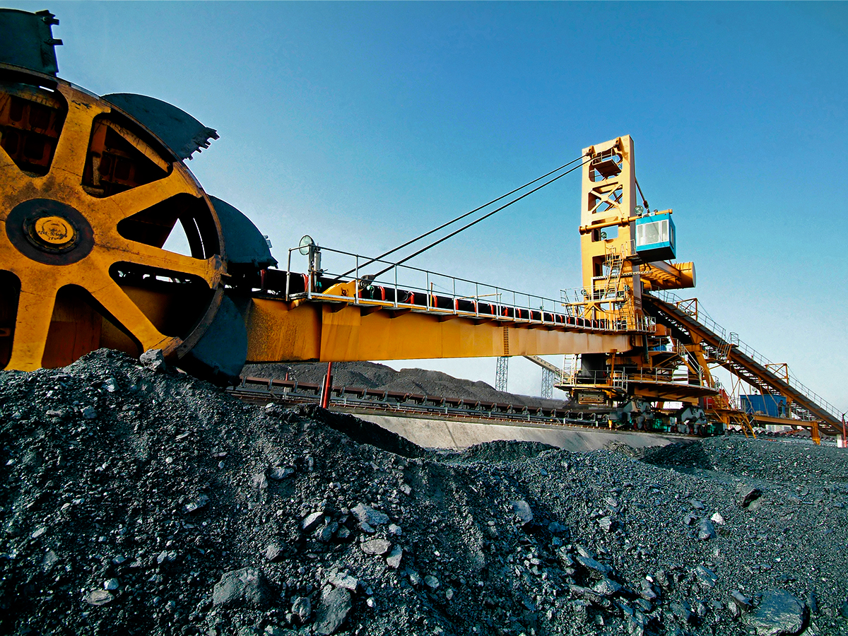 Ростех займется разработкой Огоджинского угольного месторождения