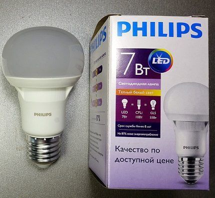Светодиодная лампочка E27 от Phillips
